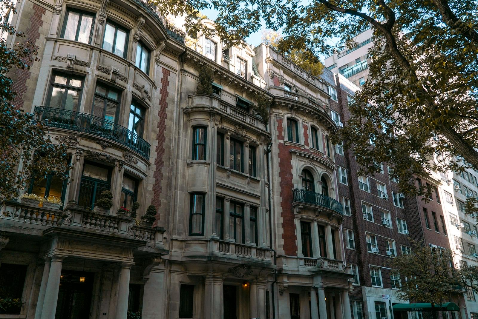 Building Lockouts in Manhattan: A Property Manager's Playbook - Featured image