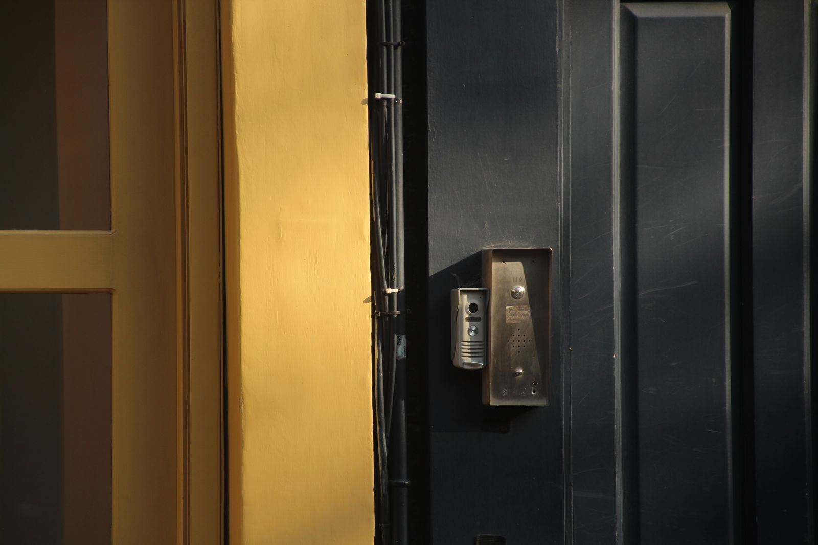 Buzzer Intercom vs Smart Entry for NYC Walkups
